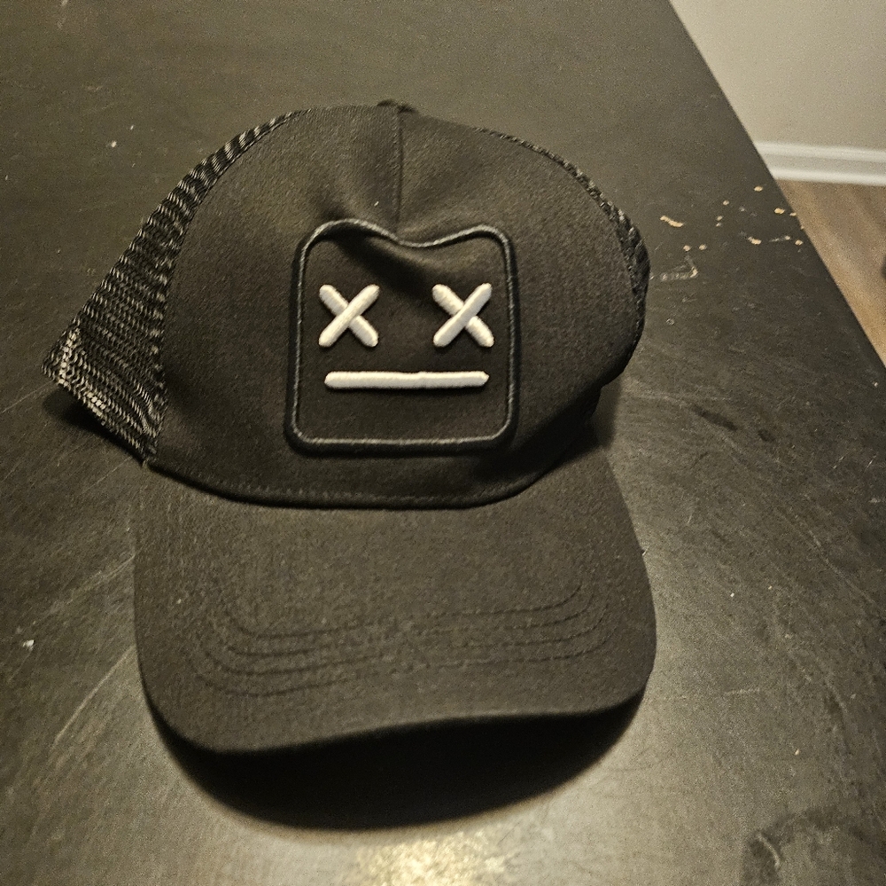 Black Smiley face snapback